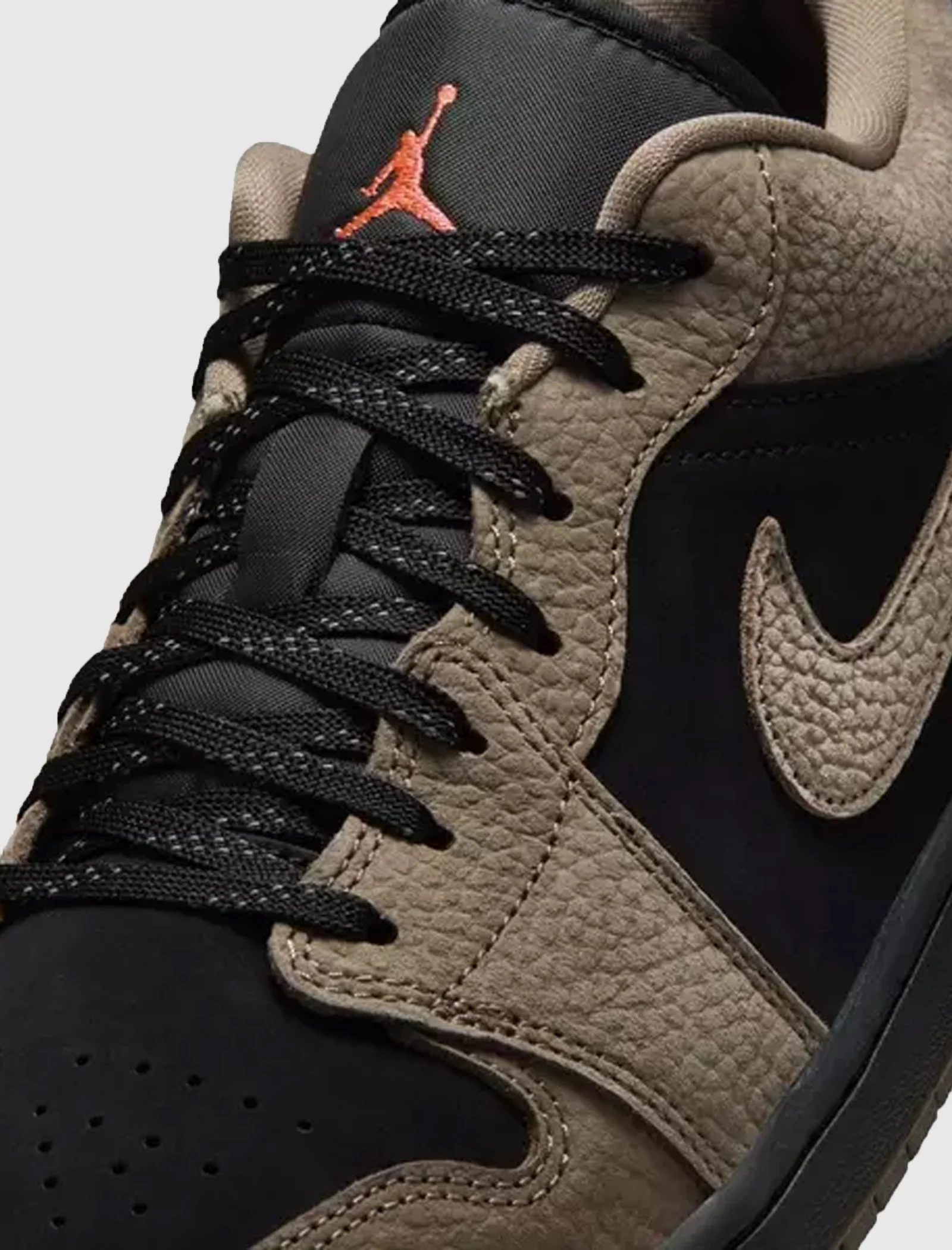 AIR JORDAN 1 LOW SE - Image 2