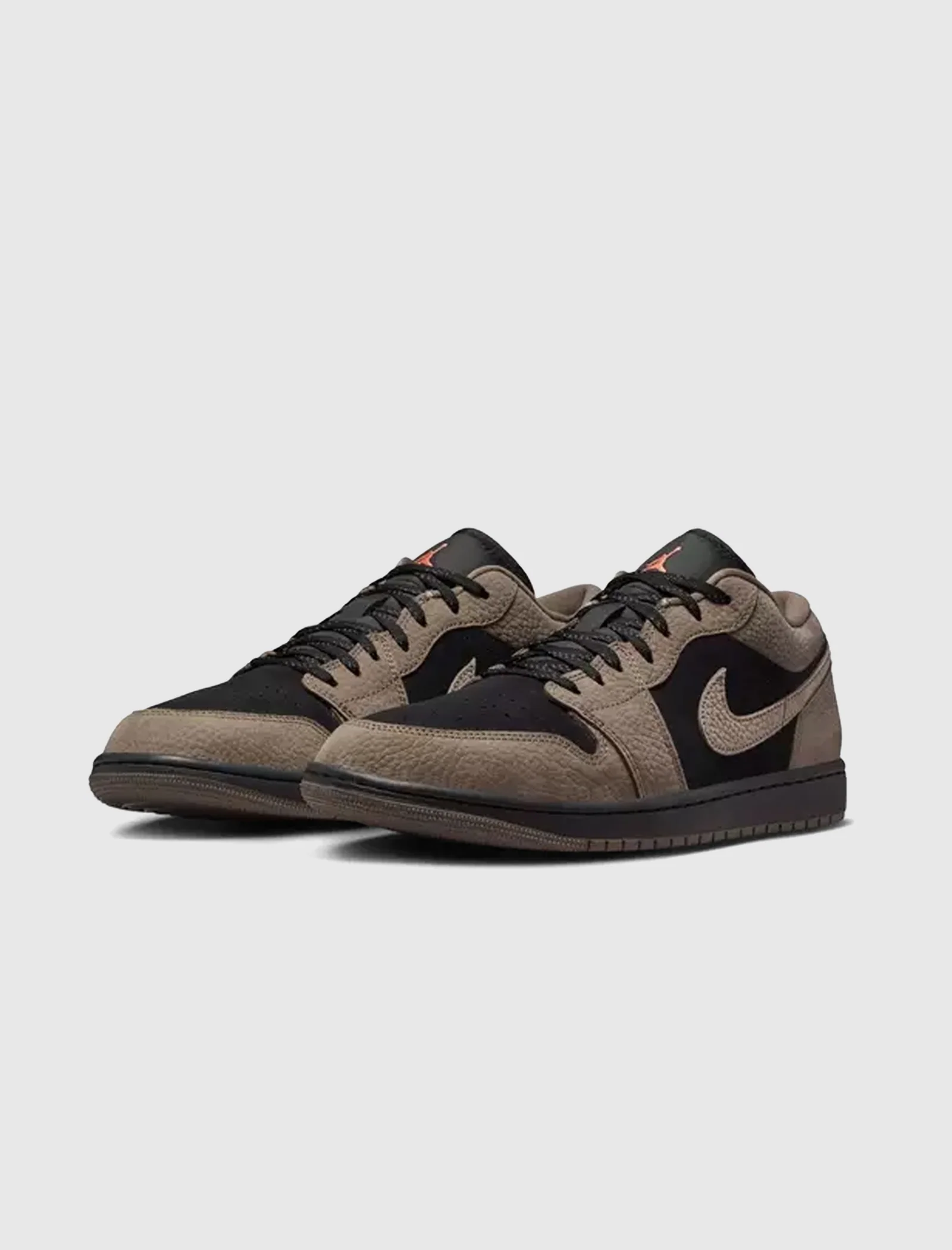 AIR JORDAN 1 LOW SE - Image 4