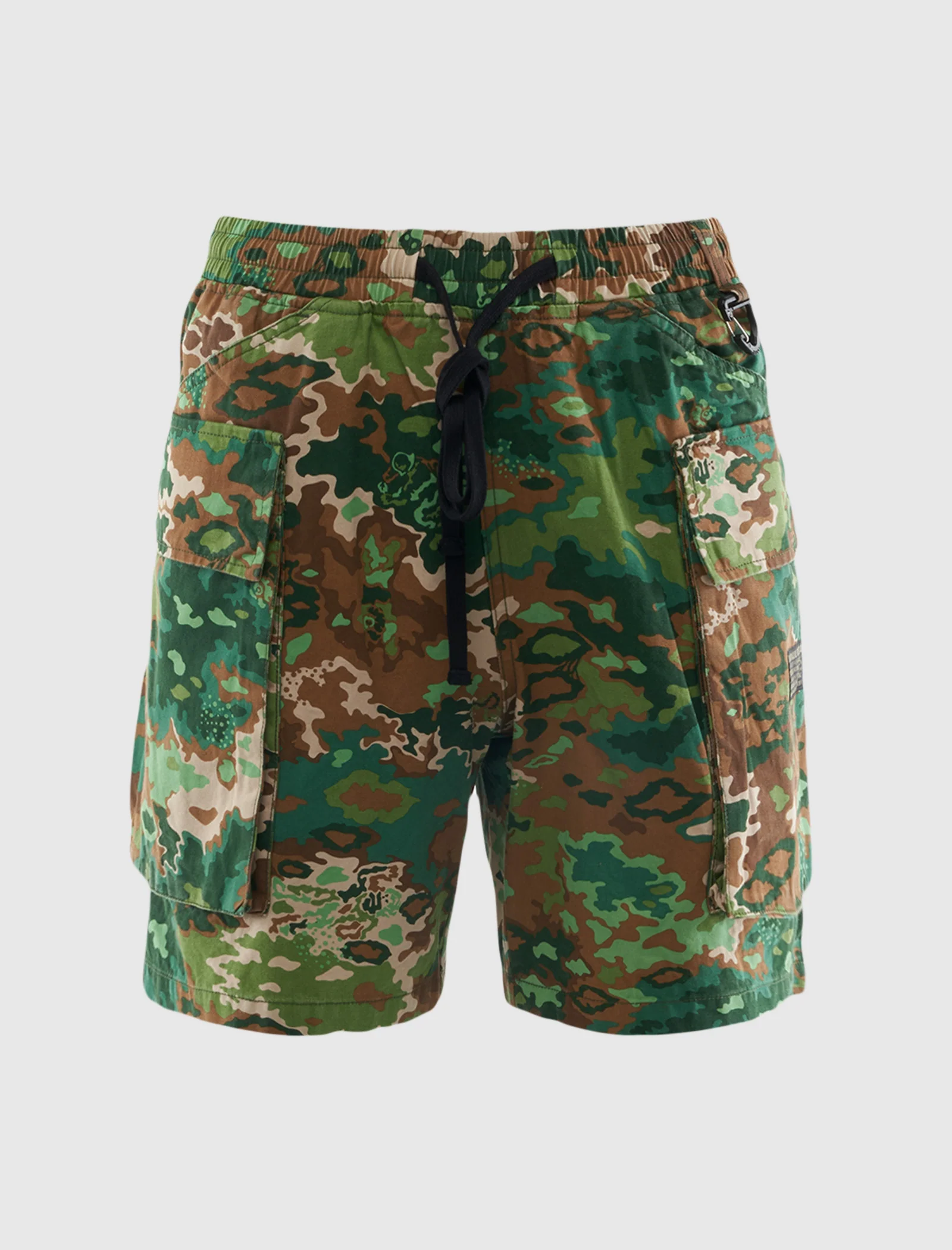 CAMO CARGO SHORTS