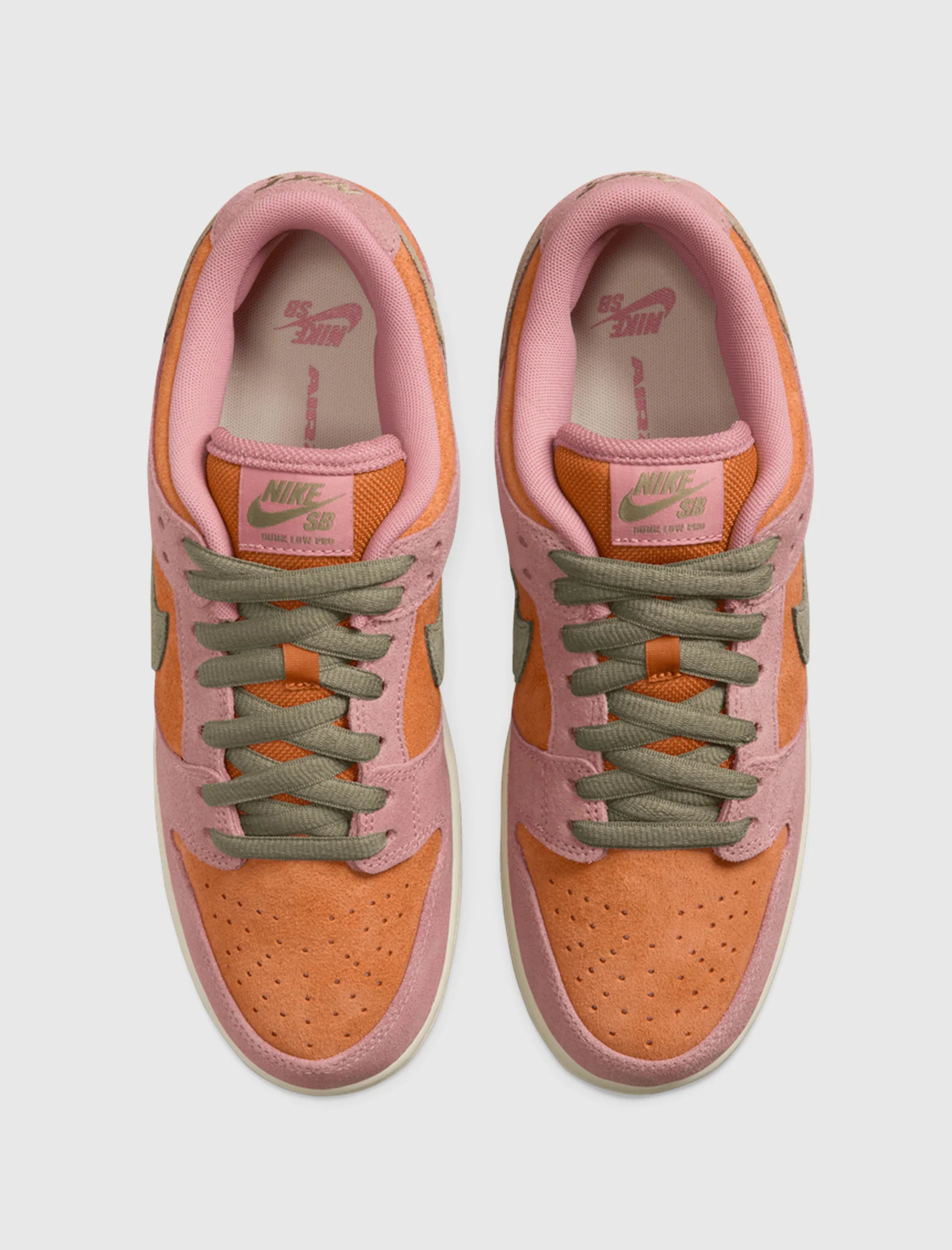 DUNK LOW PRO SB "RED STARDUST" - Image 5