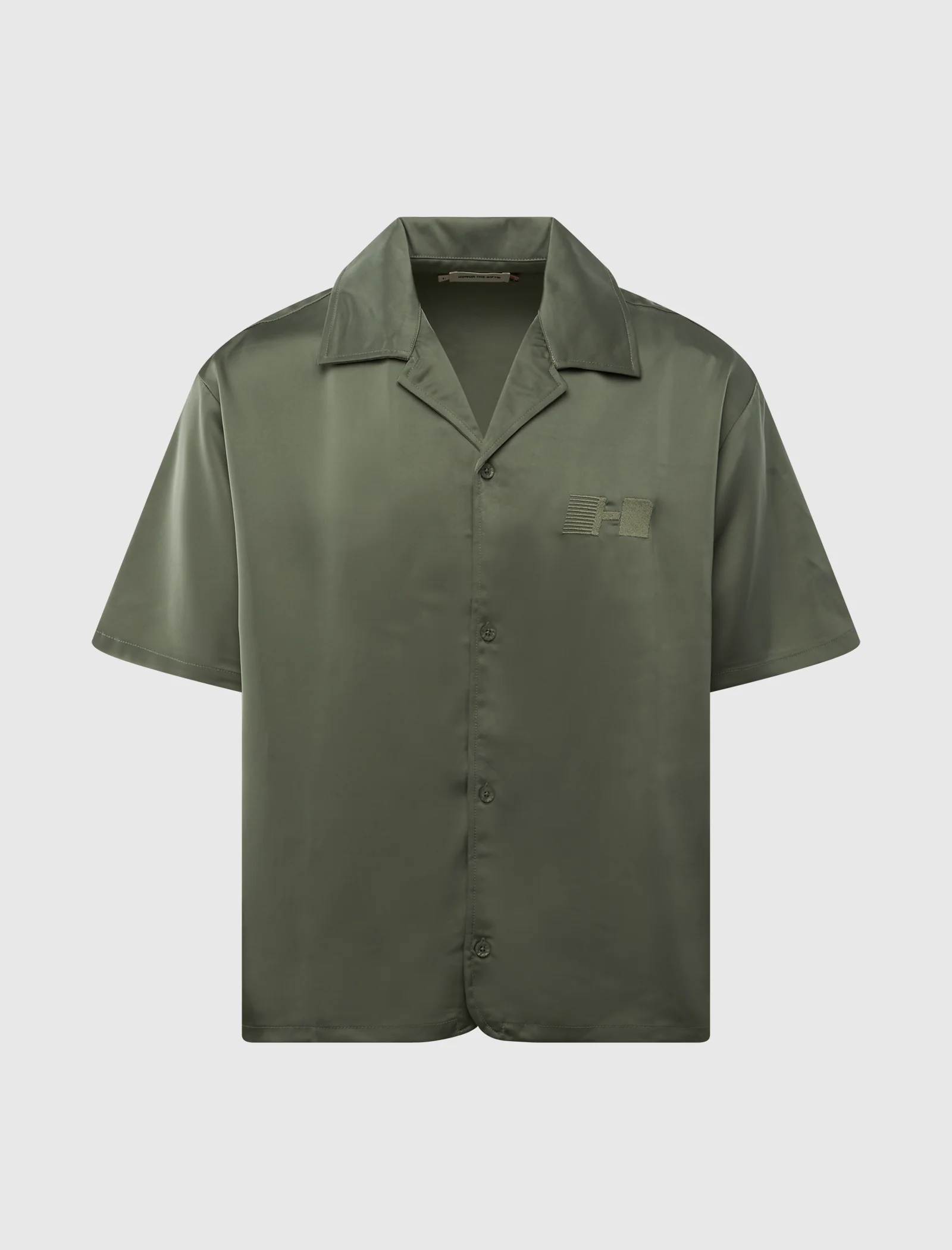 SATIN CHEST LOGO CAMP COLLAR