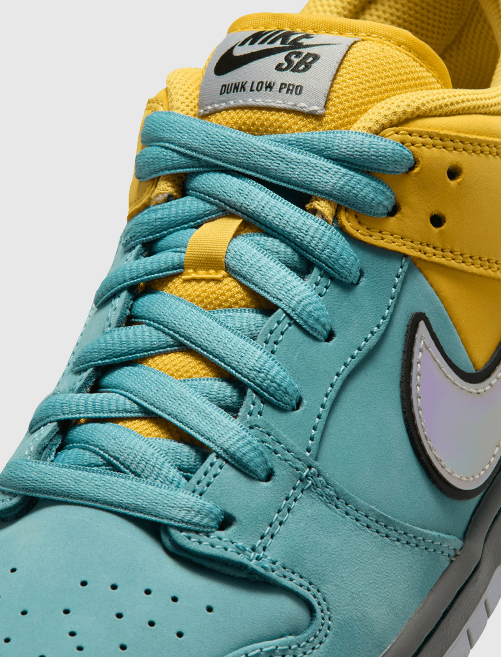 SB DUNK LOW PRO "LIGHTNING/ WOLF GREY/ DENIM TURQUOISE" - Image 2