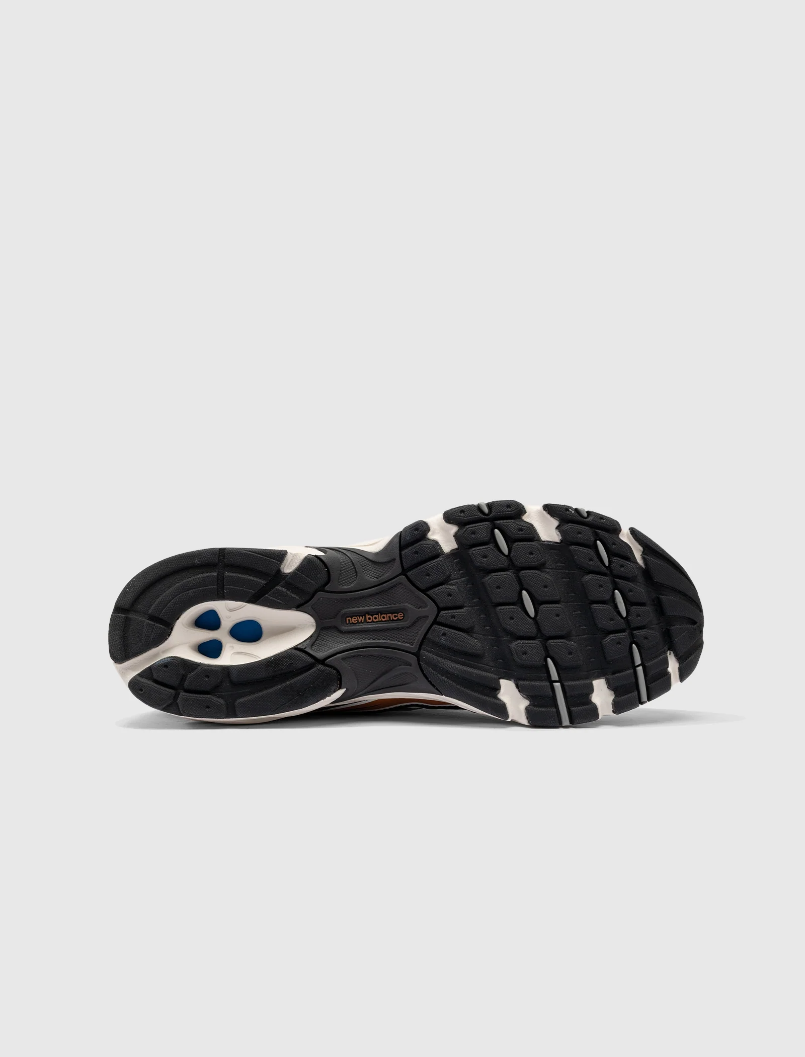 THE WHITAKER GROUP AND NEW BALANCE 740 WILLFUL BIAS FOR DISCOVERY - Image 6
