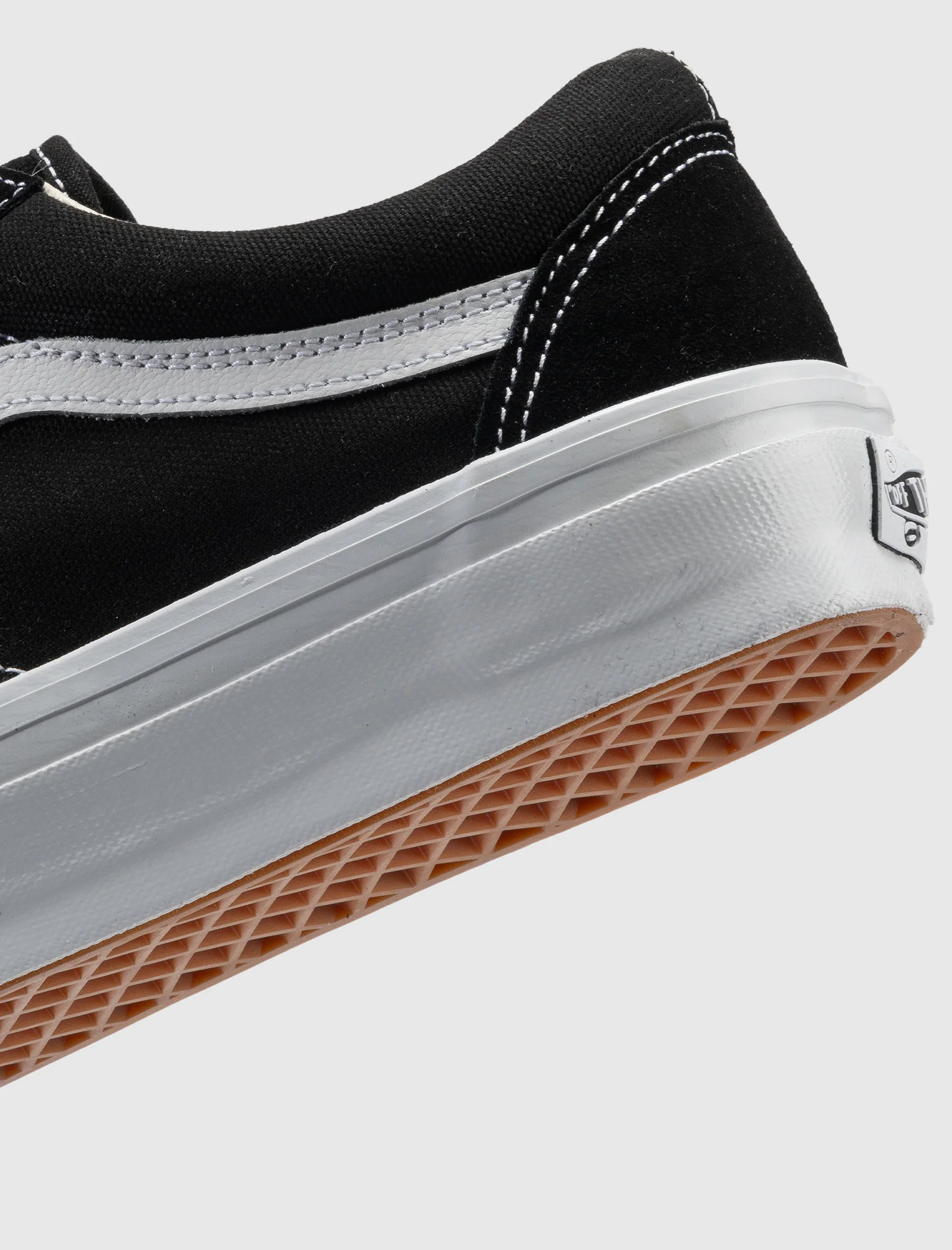 OLD SKOOL 36 LX "BLACK/WHITE" - Image 3